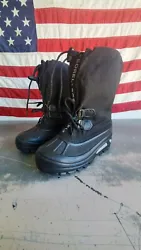 YOUTH SOREL SNOW BOOTS, SIZE 3 GOOD CONDITION. Condition is 
