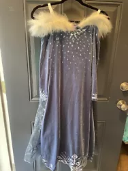 Disney Store Olafs Frozen Adventure Elsa Costume Dress Child Size Large 9/10.
