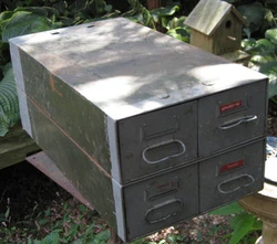 IT CAN BE USED FOR ORGANIZING YOUR BILLS, IMPORTANT PAPERS, FOOD RECIPES, MISC. HARDWARE, TOOLS, ETC. IT HAS NOT BEEN...