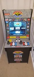 Relive the classic arcade experience with this Arcade1Up machine featuring Street Fighter 2. This retro gaming machine...