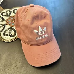 Adidas Embroidered Trefoil Baseball Cap Hat OSFW Dusty Rose Cotton Sporty. Great condition! Adidas cotton baseball cap...