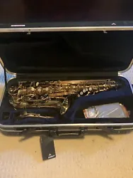 Antique alto saxophone 3220 used.  Intermediate saxophone Good condition, recently repaired and has not been used since...