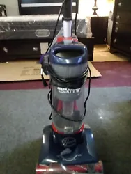 Hoover Pet Max Upright Vacuum Cleaner - Blue Free shipping. Condition is Used. Shipped with UPS Ground.