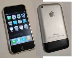 Several reports on the iPhone and Apple-related music are available in the iPod application. -Très Bon état, avec des...