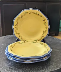 Pfaltzgraff The Secrets Of Pistoulet Salad Plates Yellow with Blue Trim 9.25