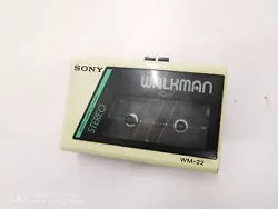Walkman Sony WM-22 stereo cassette player Vintage 80 pour pièce détaché !!.
