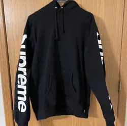 Large supreme sideline hoodie. Worn a few times, still in great condition!
