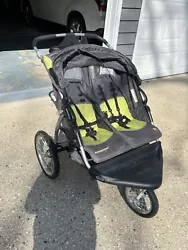 Baby Trend Expedition Double Carbon Jogger Double Seat Stroller. Approximately 2 years old. Still in good condition.