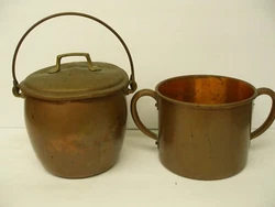 ESTATE FIND, AN ANTIQUE LOT OF 2 SOLID BRASS POTS / CAULDRONS or POSSIBLY CHIC PLANTERS.  THE 1st IS MADE by WEST BEND...
