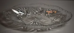 Oblong Cut Glass Serving Dish / Candy Dish (Pre-Owned) - This beautiful dish is perfect for entertaining. The dish has...