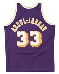 This is a Kareem Abdul-Jabbar Los Angeles Lakers mens 1983-84 purple Swingman jersey. Made by Mitchell & Ness, this...