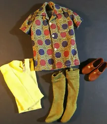 783 Sport Shorts 1961-1963. Yellow khaki YKK zippered (working) Bermuda shorts. Solid brown shoes, not the original BUT...
