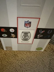 Brand New Scentsy Green Bay Packers NFL Football Warmer Full Size. Brand new in the box Please check out my other items...