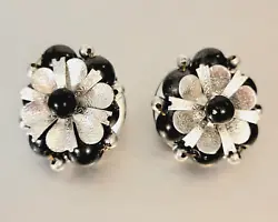 These Cluster Style Clip On Earrings are in Excellent Condition! I will ask for pictures if youre making a claim.
