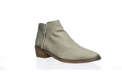 Fashion Trend: Ankle-High Leather Boot.
