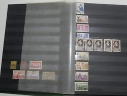 On retrouve 1131 timbres neufs avec et sans charnieres et obliteres. Forte cote. Voici un gros lot de timbres de France.