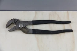 PART OF A HUGE CRAFTSMAN TOOL COLLECTION. LETS MAKE A DEAL.
