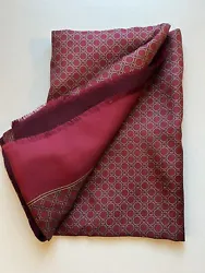 gucci silk scarf. Beautiful scarf 100% silk. New with tags