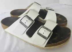 Birkenstock Arizona Sandal Women’s 41 10 White Narrow Buckle Arch Support Shoe. In used condition. Please look at...