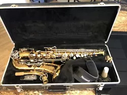 BUNDY II ALTO SAXOPHONE With Case And Rico Mouthpiece (Disinfected).