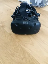 Casque réalité virtuelle VR HTC-Vive Avec cable USB-BOX En Bon État Officiel. Je vends un casque HTC vive en bon...