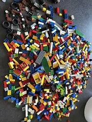 Lot De Lego En VracDans le lot véhicule cars Matter, auquel il manque une pièce