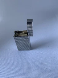 Ancien Briquet DUPONT Pointe De Diamant en plaqué Argent.