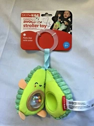 New Skip Hop Farmstand Avocado Interactive Rattling Stroller Baby Toy Ages 0+.
