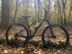 Offer up! Selling my almost brand new 2021 Giant XTC Advanced 29 size small. Small paint chip on down tube. I will...