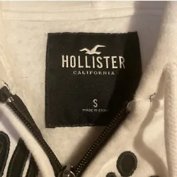 Hollister hoodie size small wore a handful of times