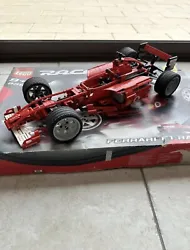 - Lego Racers 8386 - Ferrari F1 Racer 1:10 complète- Le Lego en lui même est en très bon état - Boîte légèrement...