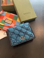 This GG marmont wallet is part of the GG Multicolor collection. Color : blue, multicolor. Blue Leather trim. Signature...