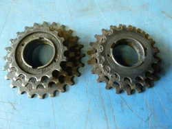 Lot de 2 pignons Roue libre 3 vitesses. Pour vélo ancien début 1920/40.