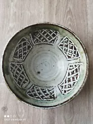 céramique vallauris signée. Saladier Vallauris par Albert Thiry. Nuance de vert et sang de boeuf. Il sonne...