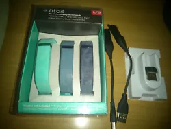 3 Bracelets FITBIT FLEX neufs. Sur demande envoi possible à l’international. 1 Dongle USB / BLUETOOTH.