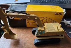 Box is missing 1 flap at 1 end of box and there is wear to the box. Item has never been played with. Picture will show...