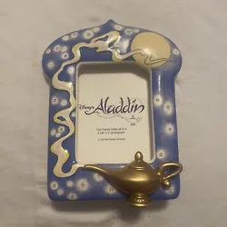 Rare Vintage Schmid Aladdin Picture Frame with Magic Lamp 3X5 Disney.