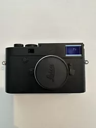 Based on the Leica M10-P platform, the M10 Monochrom brings a new level of resolution and performance to the M-System...