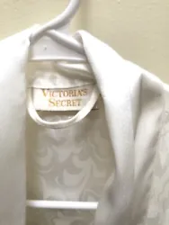VICTORIA ‘SECRET Silk robe size XS. Shipped with USPS Ground Advantage.
