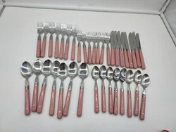 Service for 7 All AS is see pics for condition  Needs to be washed  B52