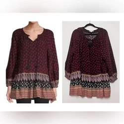 Excellent Pre-Owned ConditionColors: Black, Red, Gold and CreamPuff elastic cuff sleeveTassel tie at necklineOversized...