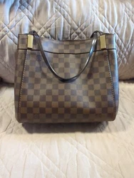 Louis Vuitton Marylebone PM Damier Ebene Bag. Wonderful Pre-loved Condition. Inside: Signs of use with small stain but...