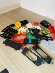 Lego Lot De Pièce Train Avion Bateau Vrac. Vous achetez ce que vous voyez sur les photos Lot de vrac