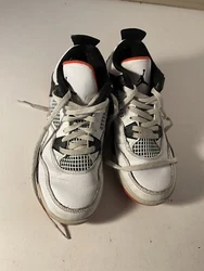 Air Jordan Nike IV 4 Retro White Black Crimson BQ7669-116 Shoes Youth Size 2Y.
