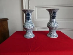 2 VASES ANCIENS ZUN   EN PORCELAINE DE CHINE 19 EME  HAUTEUR 26 CMDIAMETRE 12 CM