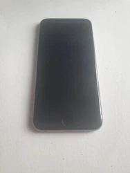 Iphone 6, 16go, couleur noir.  Smartphone réinitialisé et compte icloud supprimé. Bon état général. Batterie...
