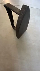 Il est en fonte.