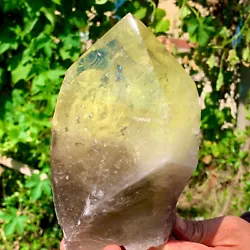 Material: Natural Crystal. All the pictures are taken in normal sunlight. weight(Approx): 1668g (1LB=453.59g).
