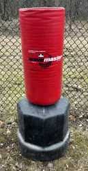 Century Wavemaster Punching Bag. Great shape. LOCAL PICK UP ONLY. SOLD AS IS