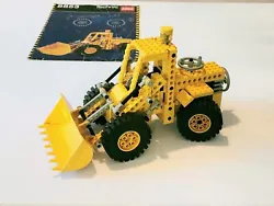 Lego Technic 8853 excavator complet avec notice. Notice etat 7/10 la couverture se detache.